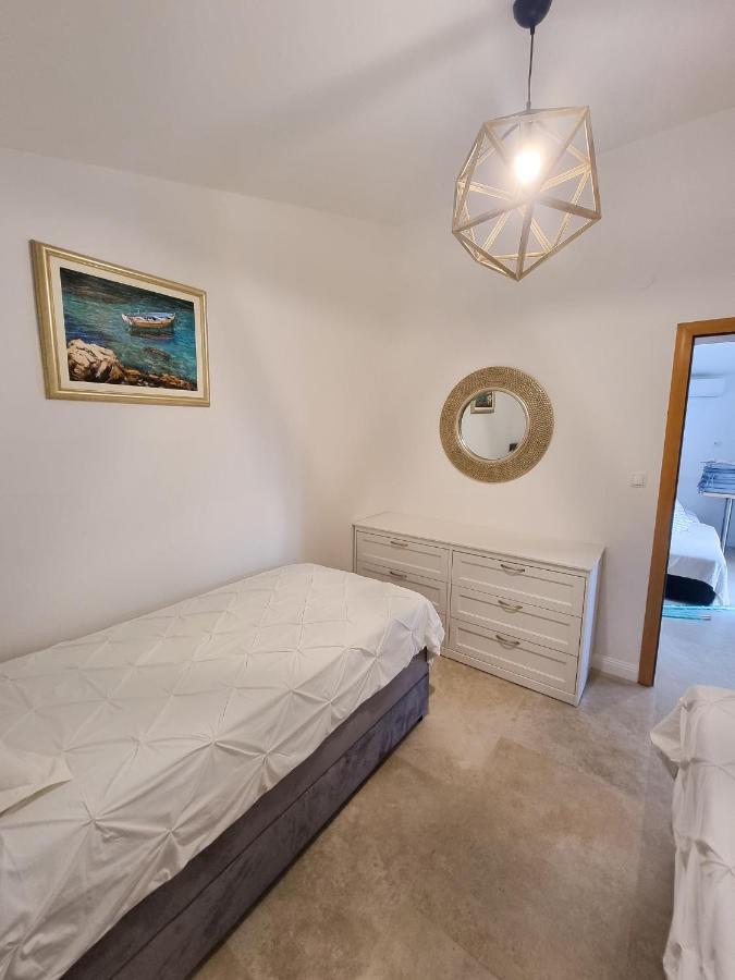 Apartments Bagic Vir Eksteriør billede
